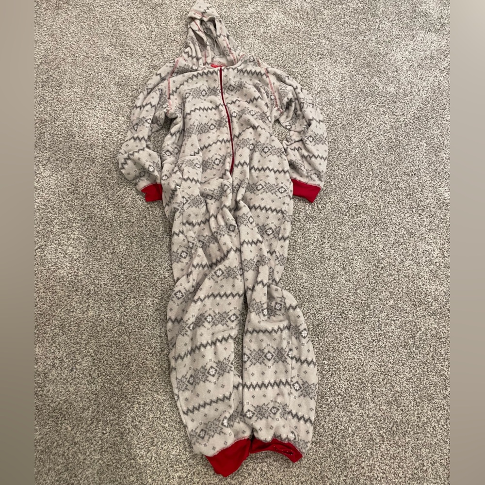 Macy’s Men’s Christmas Pajamas Hooded Onesie. Family PJs. Large.